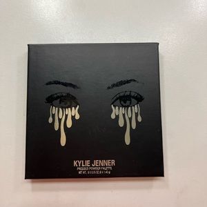 Kylie Jenner Bronze Palette